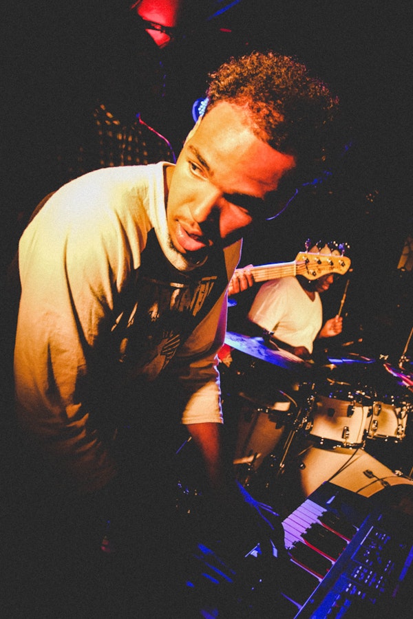 Inju Kim Photographs Stix Jams Jam Night | ELEVATOR