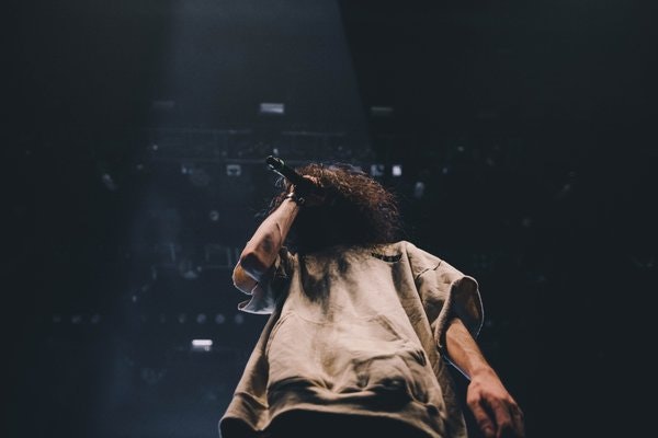 Bones delivers grainy new visual | ELEVATOR